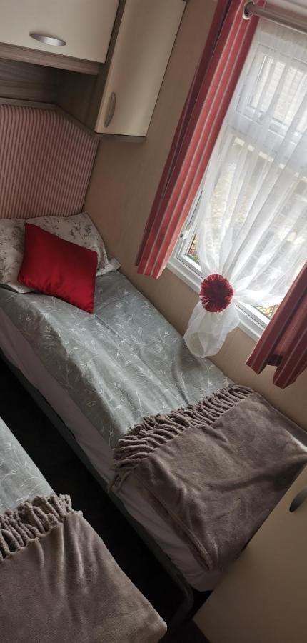 3 Bedroom Caravan With Hot Tub Tattershall Lakes Exteriér fotografie