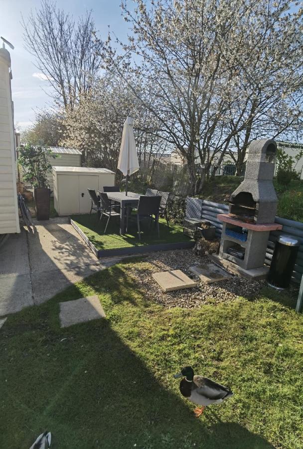 3 Bedroom Caravan With Hot Tub Tattershall Lakes Exteriér fotografie