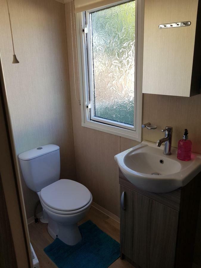3 Bedroom Caravan With Hot Tub Tattershall Lakes Exteriér fotografie