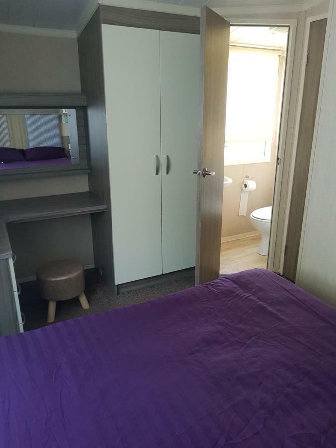 3 Bedroom Caravan With Hot Tub Tattershall Lakes Exteriér fotografie