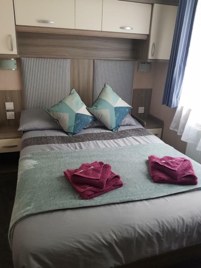 3 Bedroom Caravan With Hot Tub Tattershall Lakes Exteriér fotografie