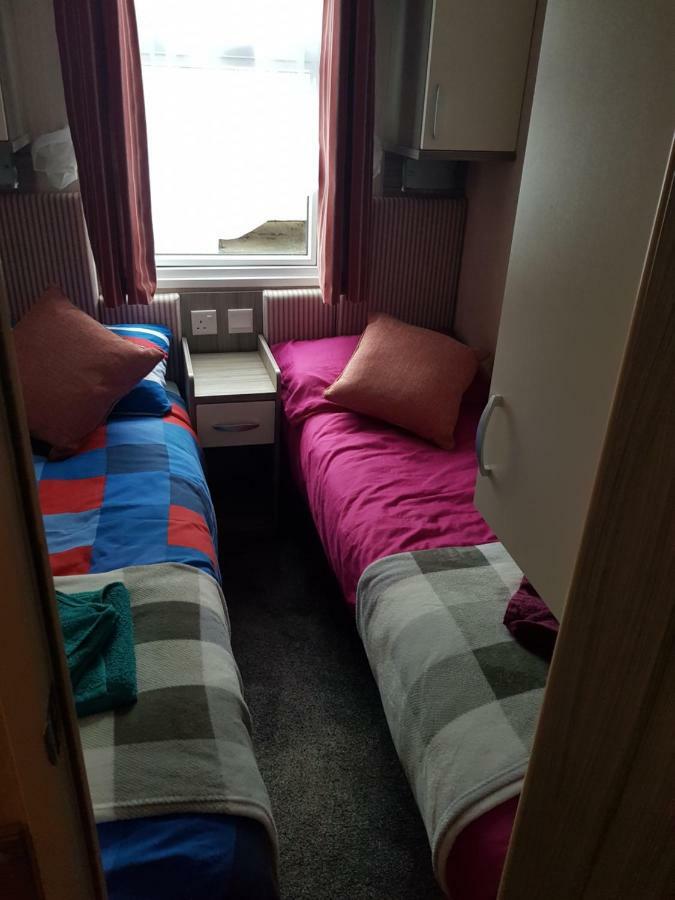 3 Bedroom Caravan With Hot Tub Tattershall Lakes Exteriér fotografie