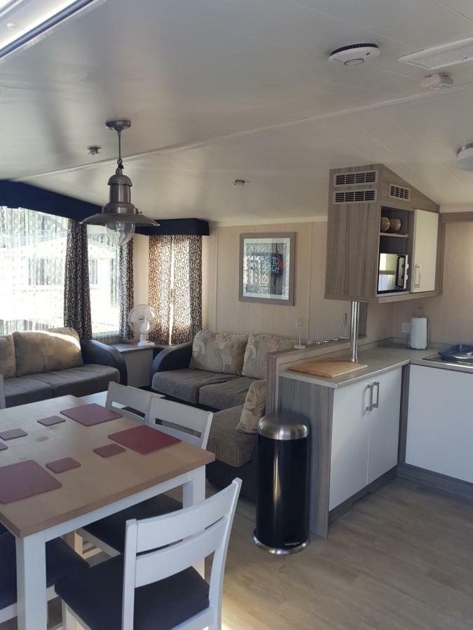 3 Bedroom Caravan With Hot Tub Tattershall Lakes Exteriér fotografie